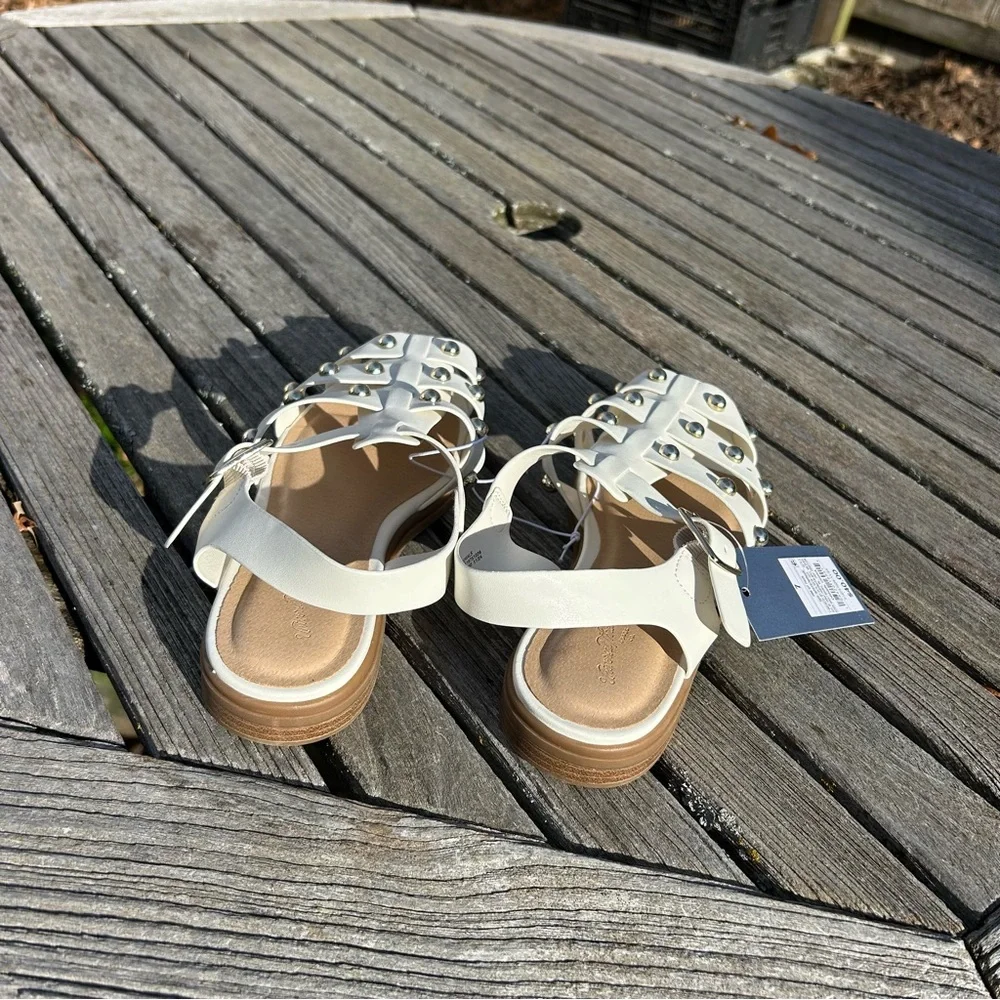 Nwt Women's Winnie Studded Fisherman‎ Sandals - Universal Thread Off size 7 new